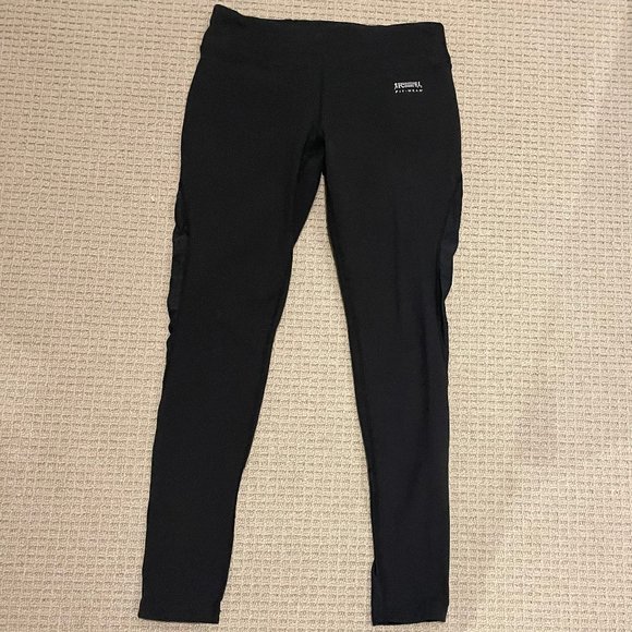 Black Leggings (Fit Wear) || Running Room - Picture 1 of 3